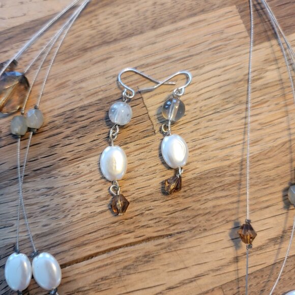 Beaded Necklace & Earring Set w Silver, White, and Amber Colors - Picture 4 of 13